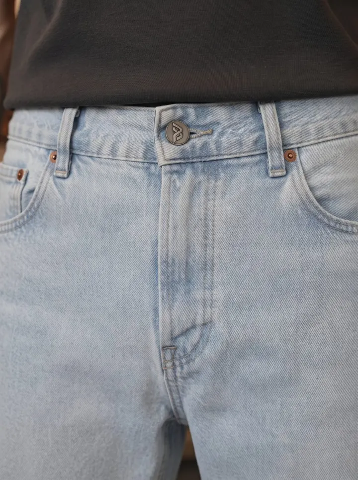 Bemount Bemount 90s Boulevard Baggy Jeans in Light Blue, waist view
