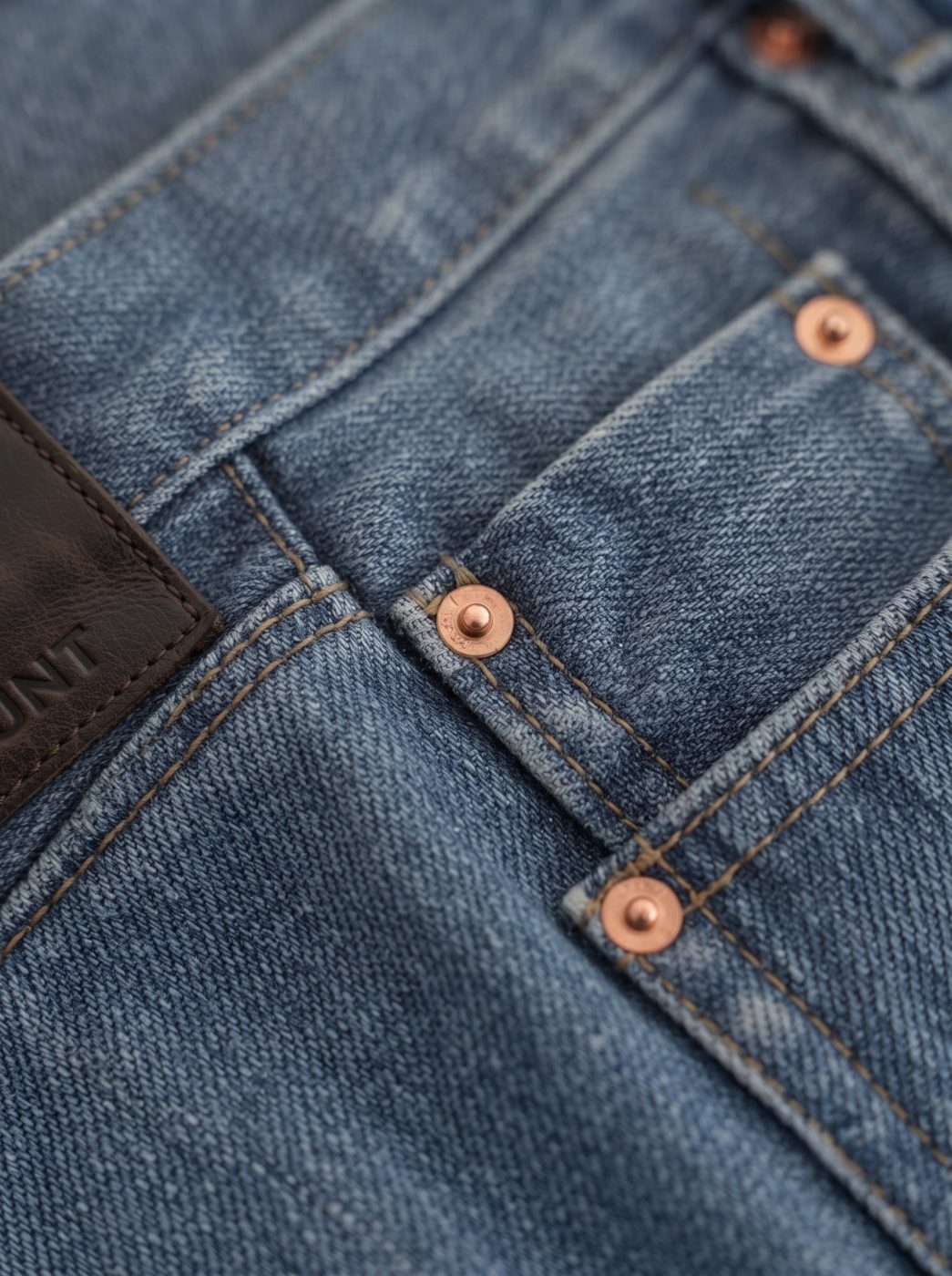Bemount Bemount 90s Core Baggy Jeans in Mid Blue, texture closeup view