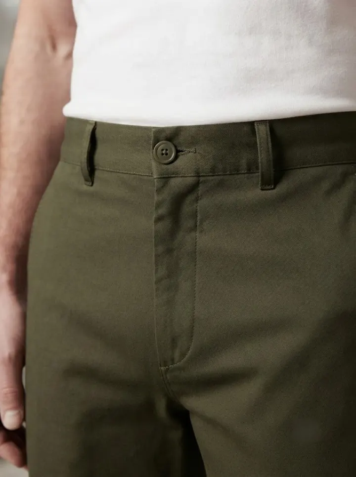 Bemount Olive Green Chino, waist view