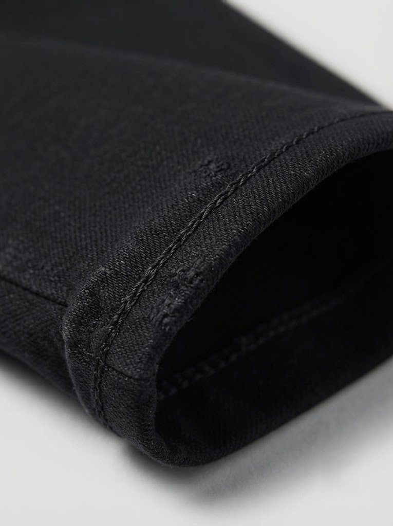 Bemount Bemount Jet Black Rigid Regular Jeans in Jet Black, texture view